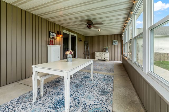 410 W Sangamon Street, Fisher, IL 61843