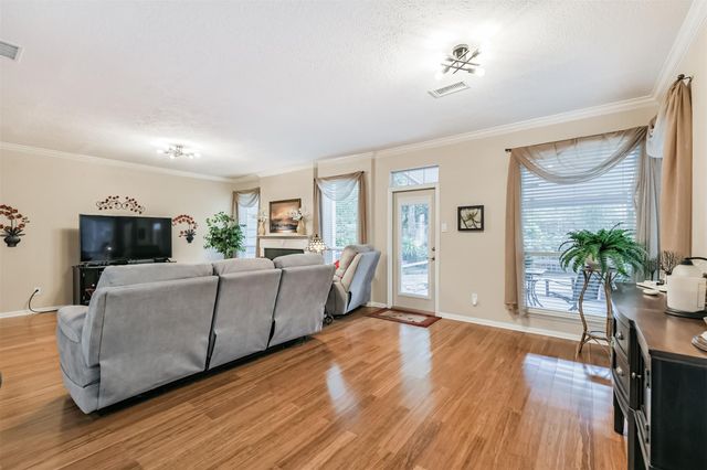 1702 Pinnacle Drive, Houston, TX 77339
