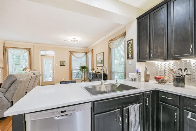 1702 Pinnacle Drive, Houston, TX 77339