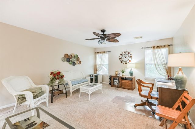 1702 Pinnacle Drive, Houston, TX 77339