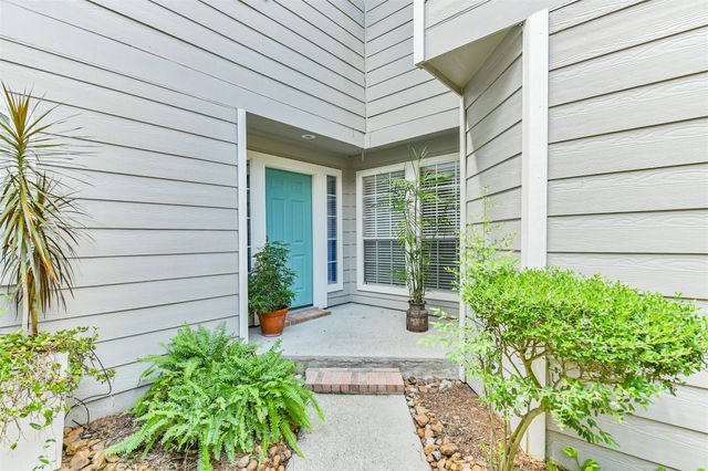 1702 Pinnacle Drive, Houston, TX 77339