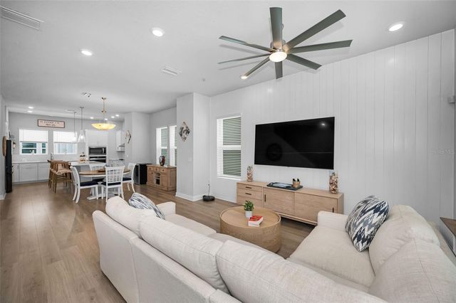 2458 MANGUM COURT, Sarasota, FL 34237