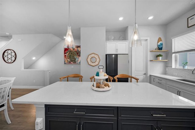2458 MANGUM COURT, Sarasota, FL 34237