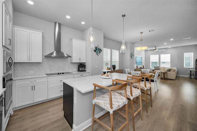 2458 MANGUM COURT, Sarasota, FL 34237