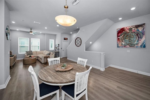 2458 MANGUM COURT, Sarasota, FL 34237