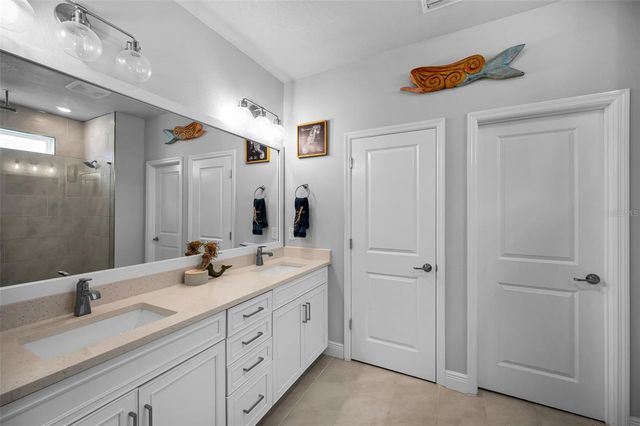 2458 MANGUM COURT, Sarasota, FL 34237
