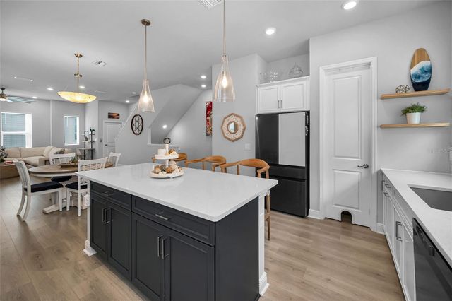 2458 MANGUM COURT, Sarasota, FL 34237