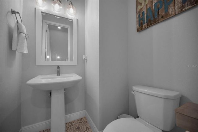 2458 MANGUM COURT, Sarasota, FL 34237
