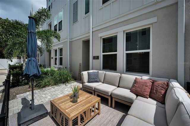 2458 MANGUM COURT, Sarasota, FL 34237