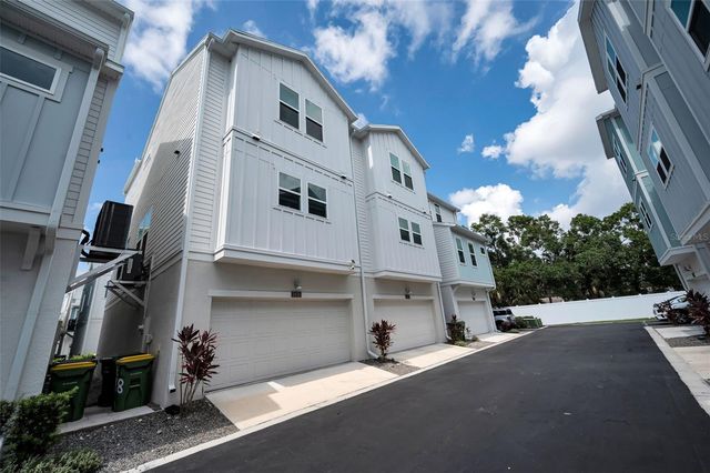2458 MANGUM COURT, Sarasota, FL 34237