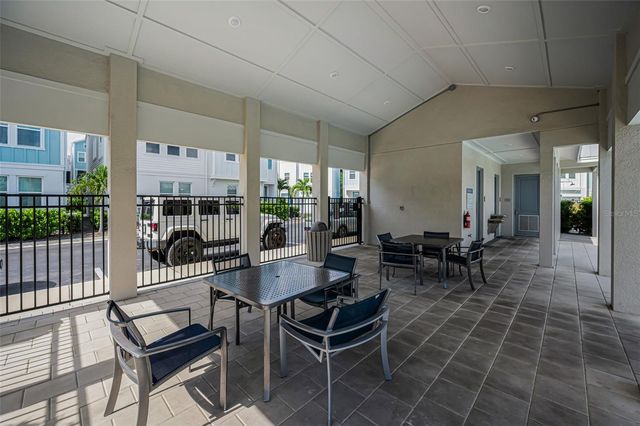 2458 MANGUM COURT, Sarasota, FL 34237