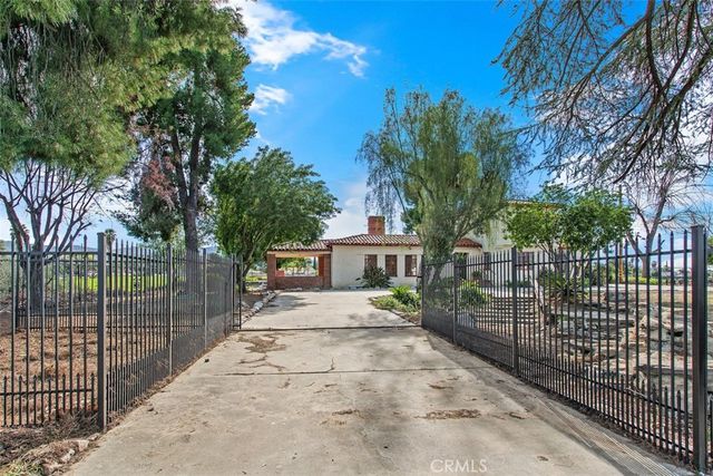 41699 Acacia Avenue, Hemet, CA 92544