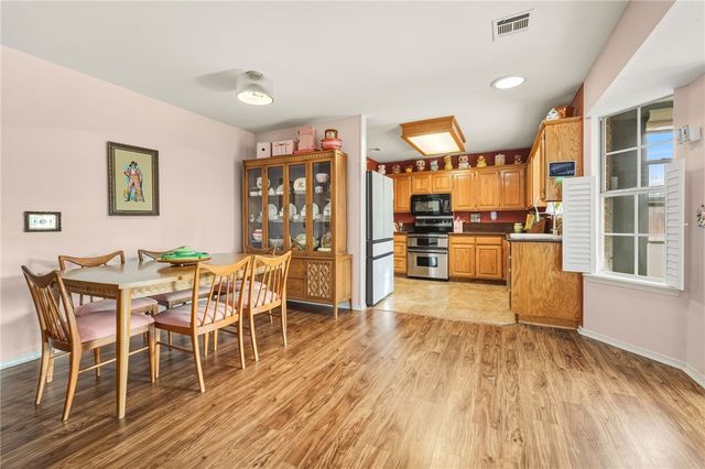 4391 W Chaparral Lane, Fayetteville, AR 72704