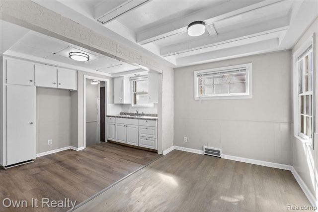 11658 Ashton Avenue, Detroit, MI 48228