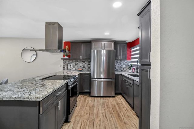 8765 Lake Murray 2, San Diego, CA 92119