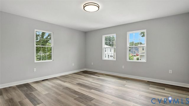 409 Mistletoe St, Petersburg, VA 23803