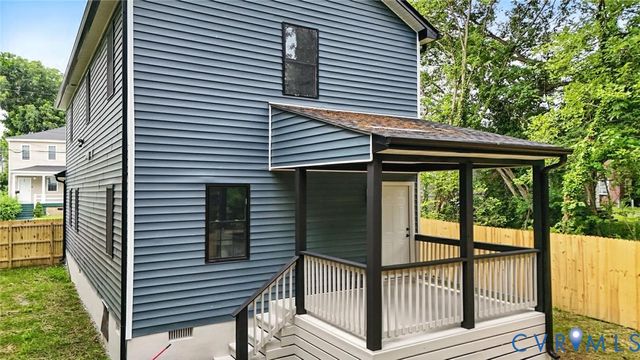 409 Mistletoe St, Petersburg, VA 23803