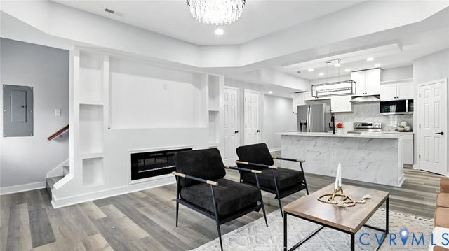 409 Mistletoe St, Petersburg, VA 23803