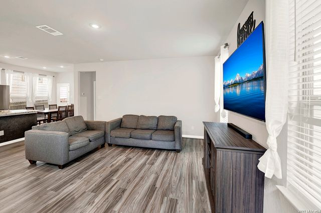 5119 Boiling Springs, Converse, TX 78109