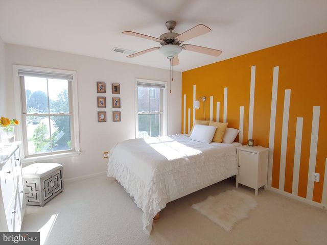 3321 S KEMPER RD, Arlington, VA 22206