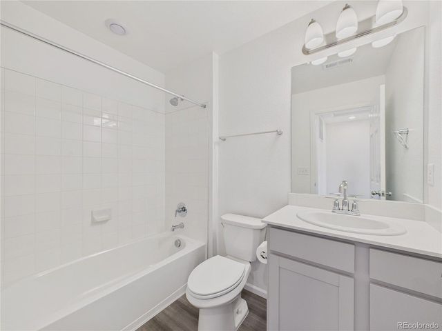 21646 E 59th Pl, Aurora, CO 80019