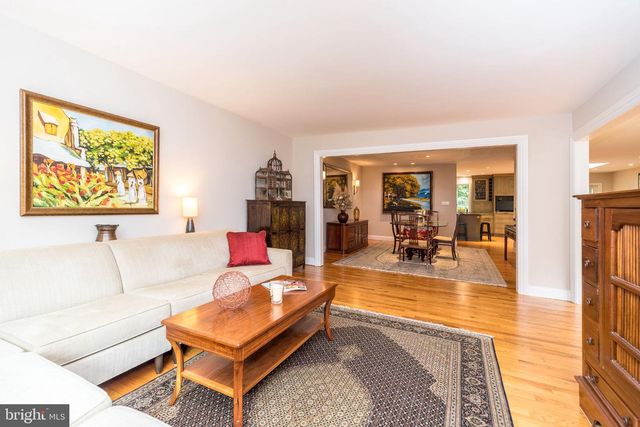 24 SPRINGTREE LN, Yardley, PA 19067