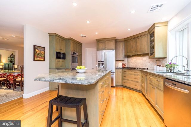 24 SPRINGTREE LN, Yardley, PA 19067
