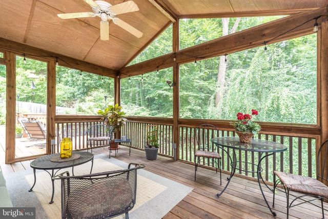 24 SPRINGTREE LN, Yardley, PA 19067