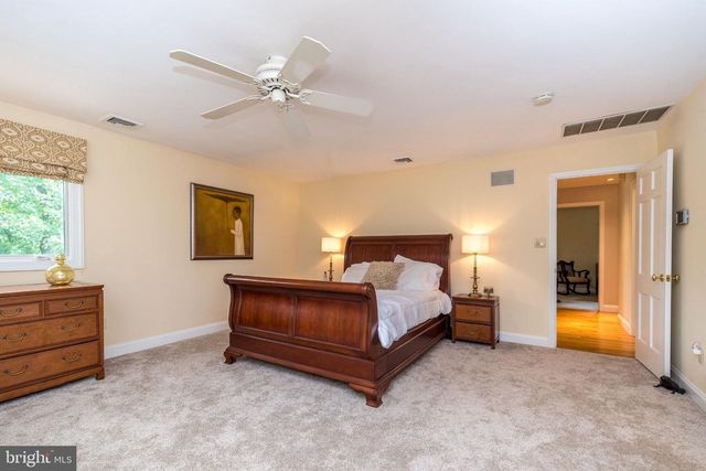 24 SPRINGTREE LN, Yardley, PA 19067