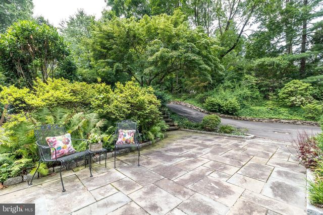 24 SPRINGTREE LN, Yardley, PA 19067