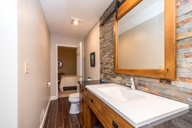 24 SPRINGTREE LN, Yardley, PA 19067