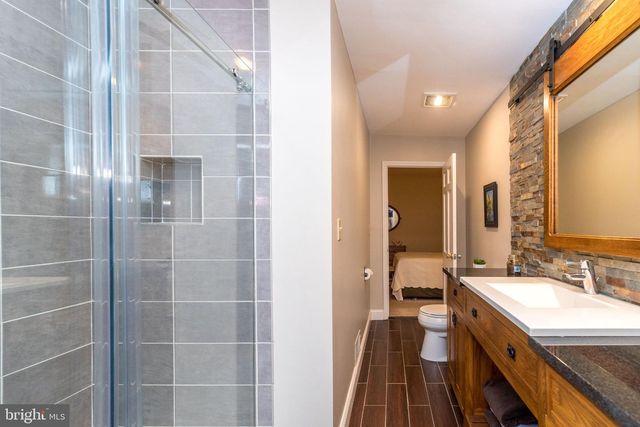 24 SPRINGTREE LN, Yardley, PA 19067