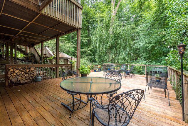 24 SPRINGTREE LN, Yardley, PA 19067