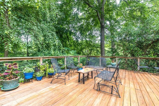 24 SPRINGTREE LN, Yardley, PA 19067