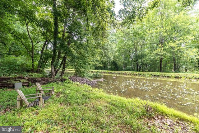 24 SPRINGTREE LN, Yardley, PA 19067