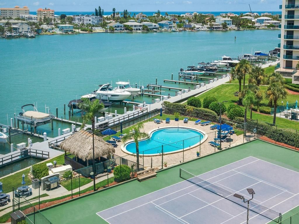 660 ISLAND WAY 703, Clearwater Beach, FL 33767