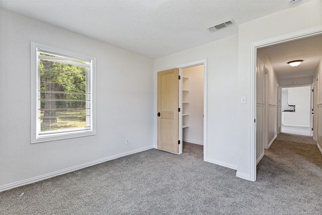 3074 W Highway 114, Paradise, TX 76073