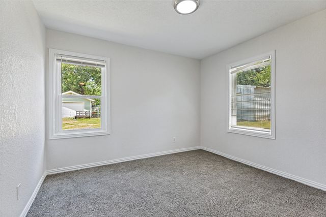 3074 W Highway 114, Paradise, TX 76073