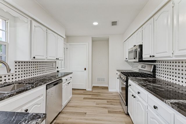 3074 W Highway 114, Paradise, TX 76073