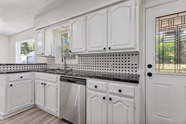 3074 W Highway 114, Paradise, TX 76073