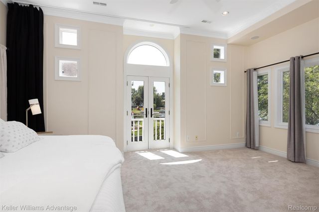 2182 Park Circle, Keego Harbor, MI 48320