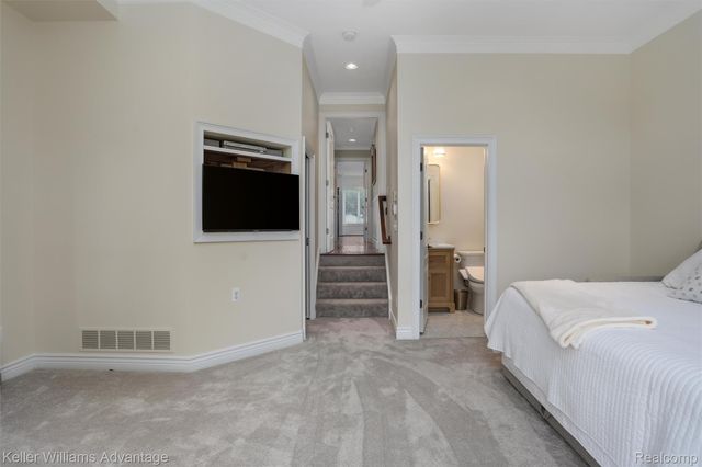 2182 Park Circle, Keego Harbor, MI 48320