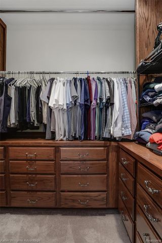 2182 Park Circle, Keego Harbor, MI 48320