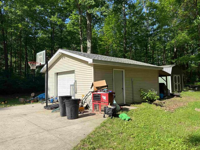 5911 Jackson Avenue, Lake, MI 48632