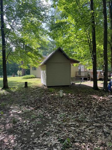 5911 Jackson Avenue, Lake, MI 48632