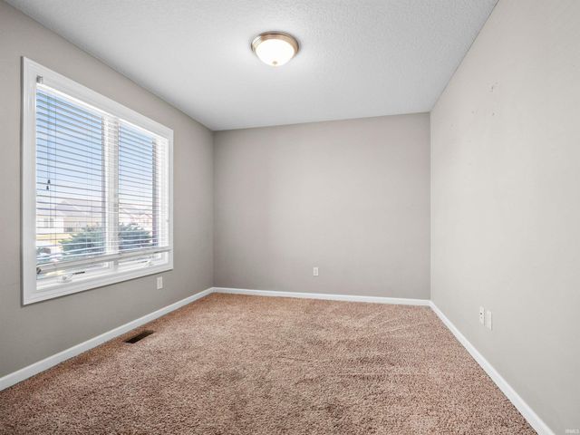 2693 Stonecrop Road, Huntertown, IN 46748