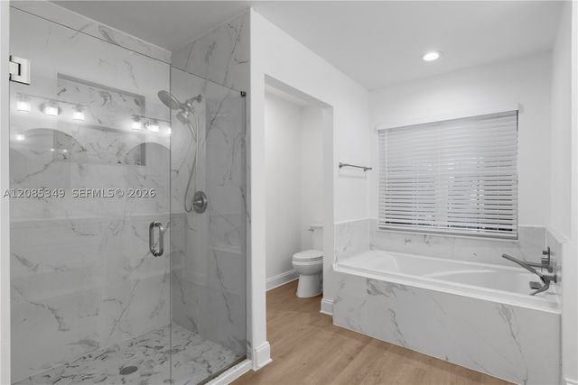 1525 Seabay Rd, Weston, FL 33326