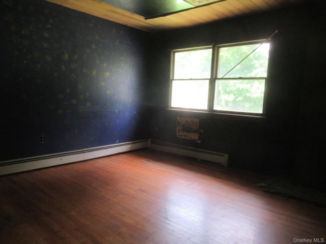11 Myrtle Avenue, Walden, NY 12586