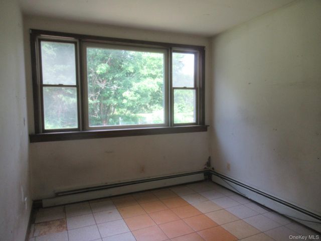 11 Myrtle Avenue, Walden, NY 12586