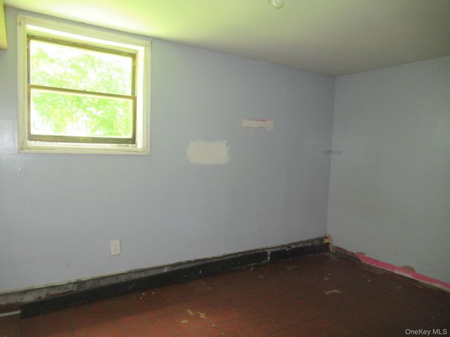 11 Myrtle Avenue, Walden, NY 12586